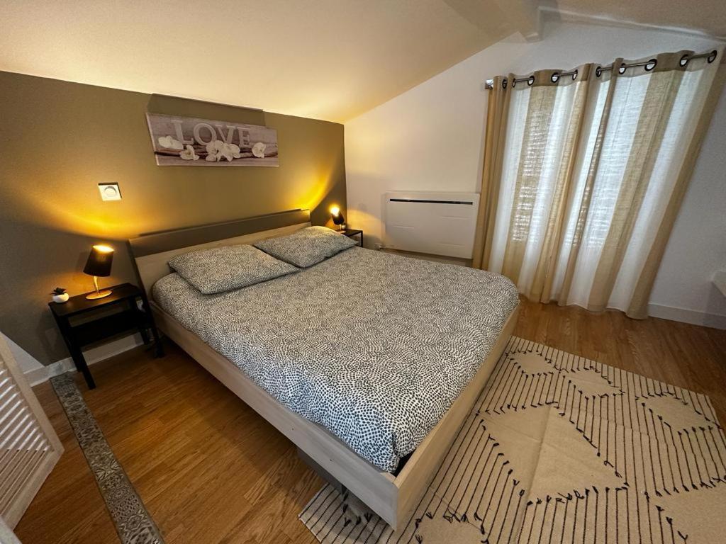Le Saint Maixent, Maison De Ville, Baby Foot, Wifi المظهر الخارجي الصورة
